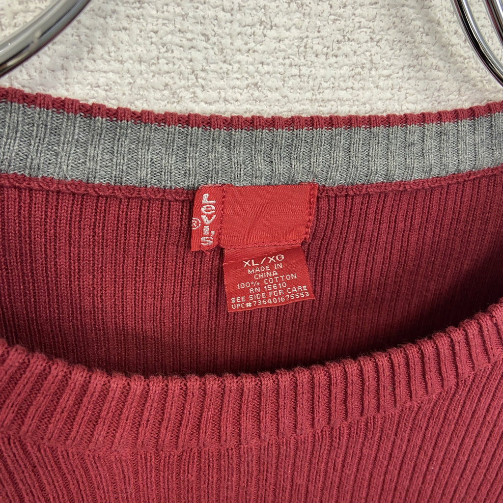 Levi’s　リーバイス　コットンニットセーター　赤　レッド　XLサイズ