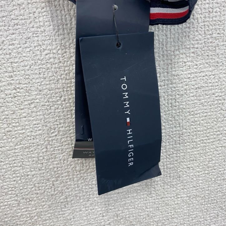 TOMMY HILFIGER　トミーヒルフィガー　フルジップナイロンジャケット　紺　ネイビー　Lサイズ
