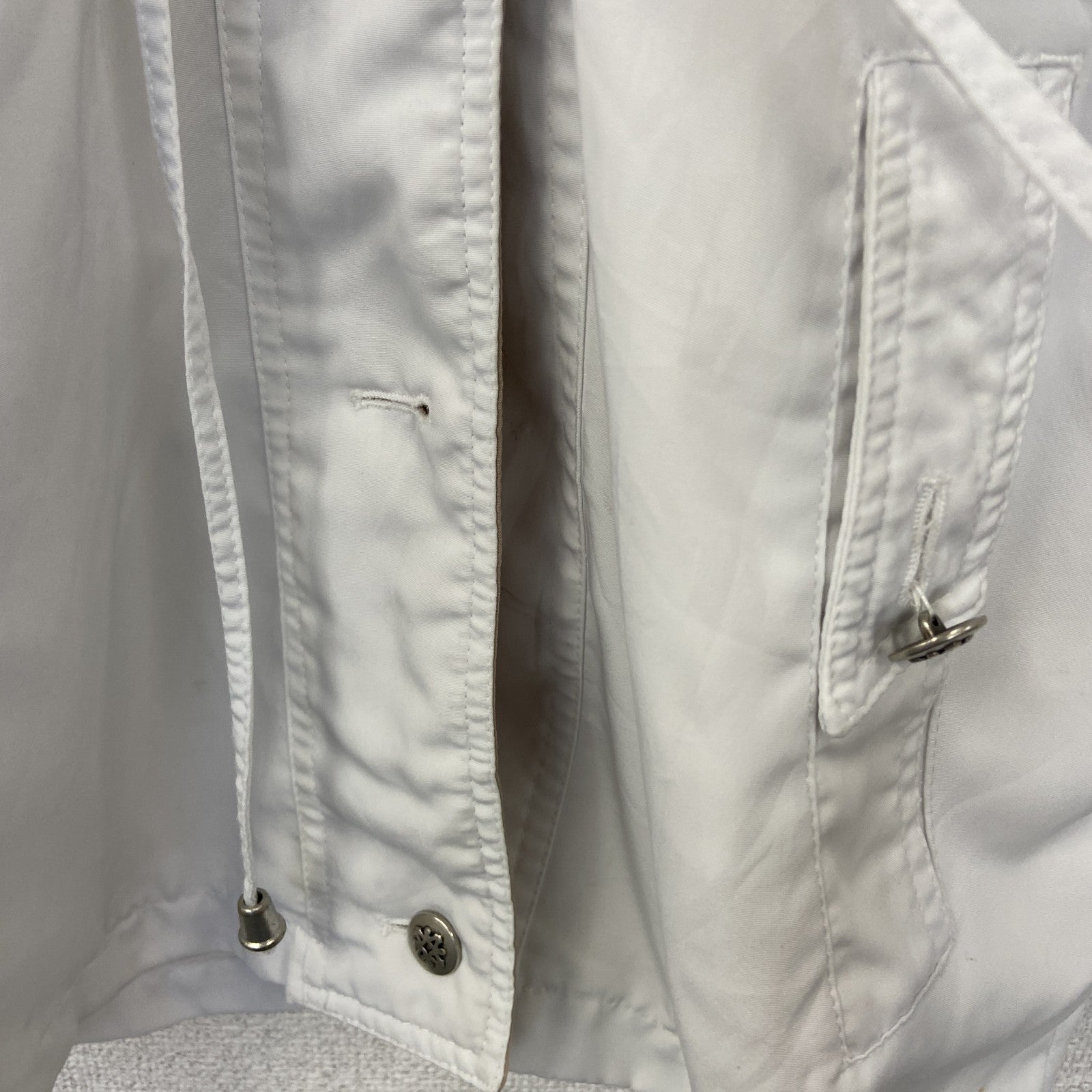 古着 used　NEWYORK CLASSIC　 ニューヨーク クラシック　長袖ハイネックブルゾン　無地　フーディー　白　Sサイズ
