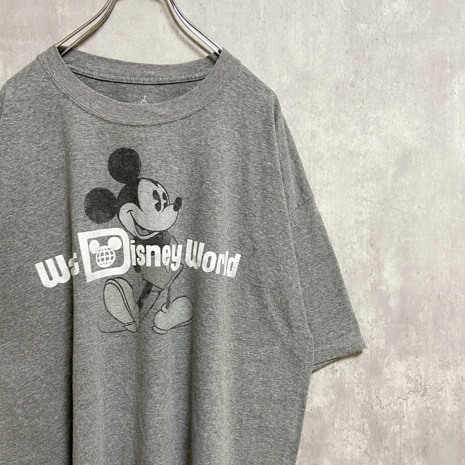 古着 used　Disney　ディズニー　Mickey mouse　ミッキーマウス　半袖プリントTシャツ　グレー　オーバーサイズ