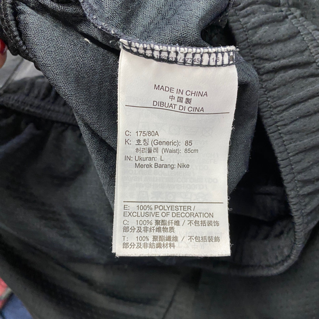 NIKE　ナイキ　DRI-FIT　ハーフパンツ/ショートパンツ　スウッシュ　黒　ブラック　Lサイズ