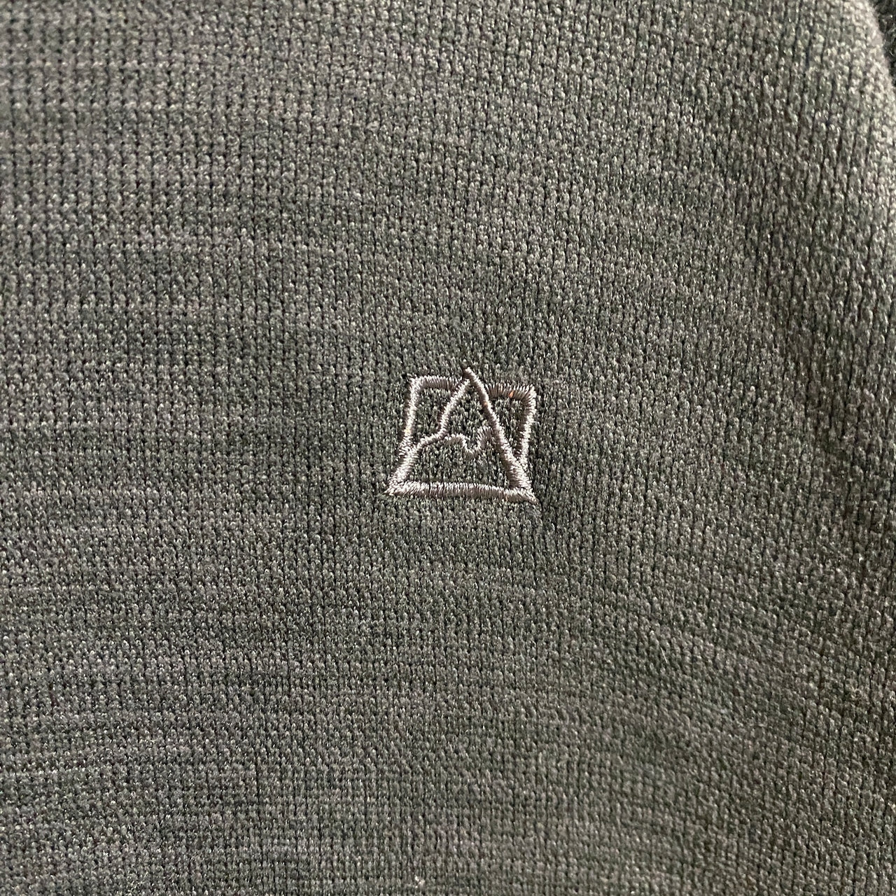 スウェット/トレーナー　刺繍ロゴ　ワンポイント　前V　ビッグシルエット　クルーネック　灰色　ダークグレー