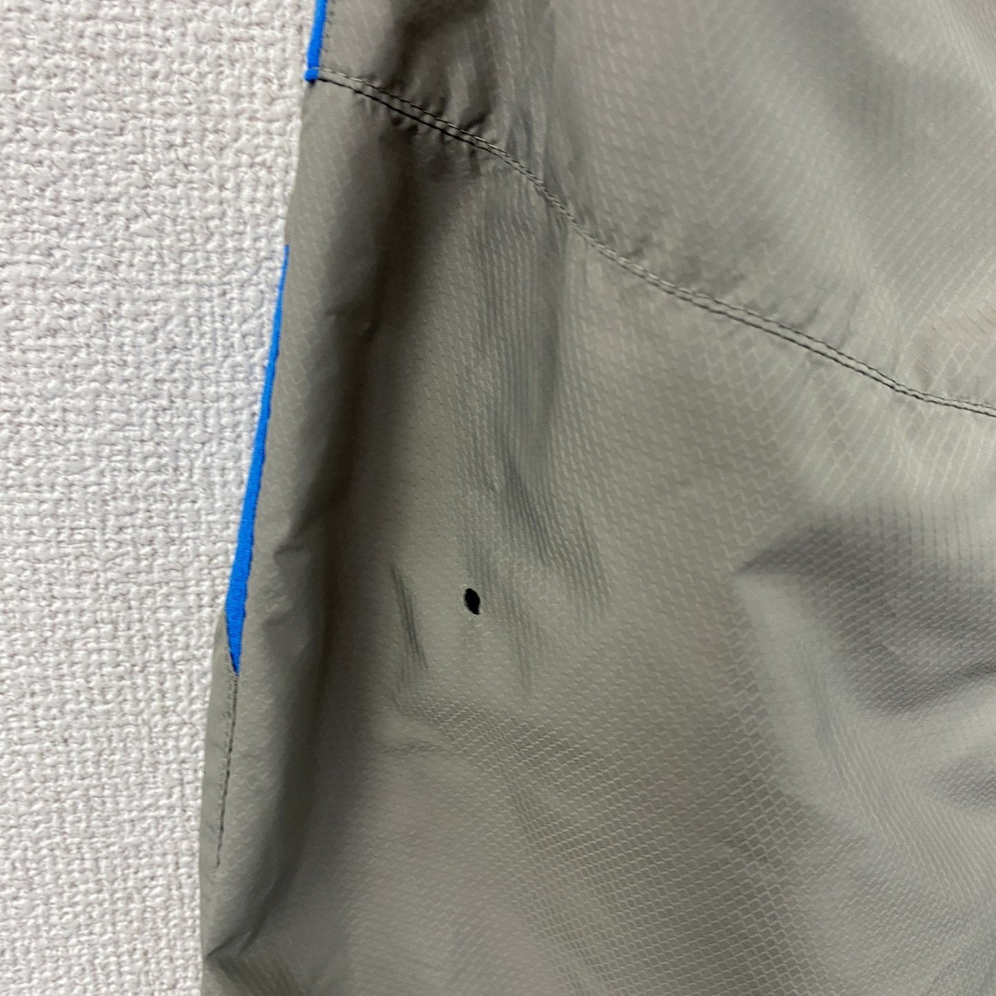 NIKE　ナイキ　イージーパンツ　ウィンドブレーカーパンツ　スウッシュ　グレー　Mサイズ