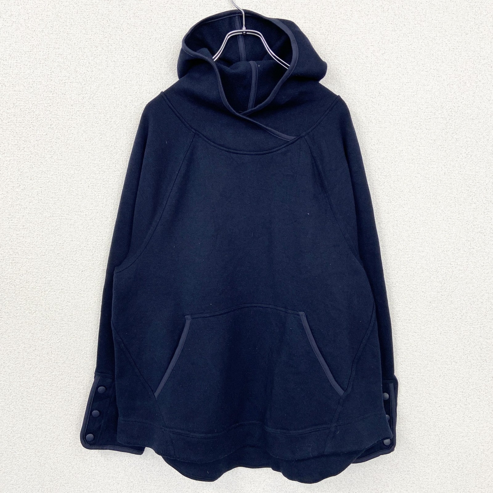 古着 used C9 by Champion チャンピオン　長袖無地パーカー　ネイビー　前ポケット　ノームコア　XXＬサイズ