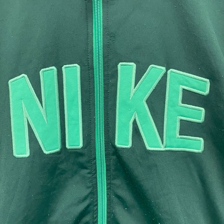 NIKE　ナイキ　トラックジャケット/ジャージ　緑　グリーン　Lサイズ
