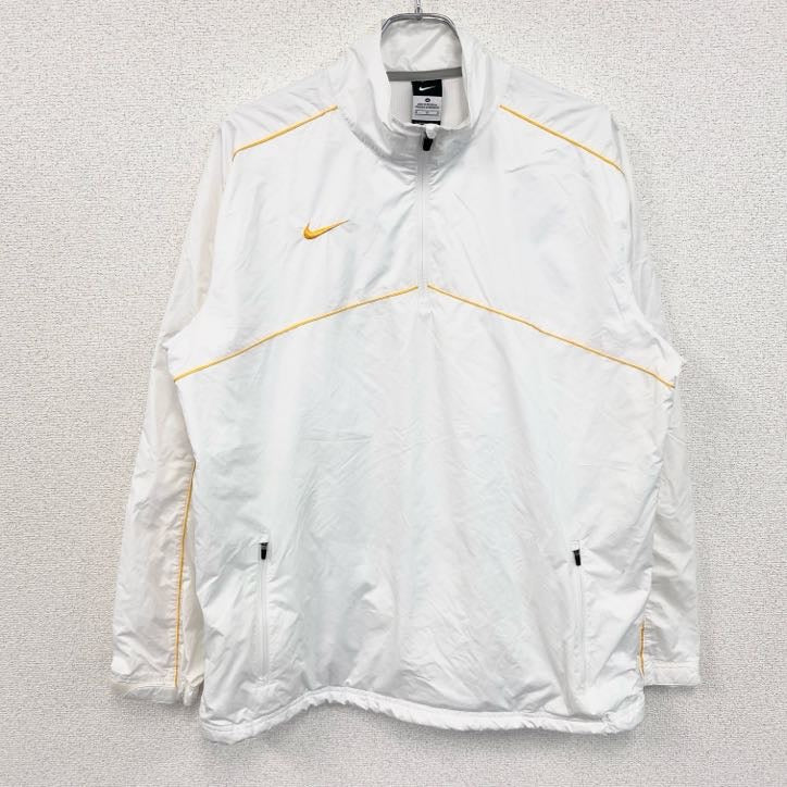 NIKE　ナイキ　プルオーバージャケット　ハーフジップ　白　ホワイト　Mサイズ