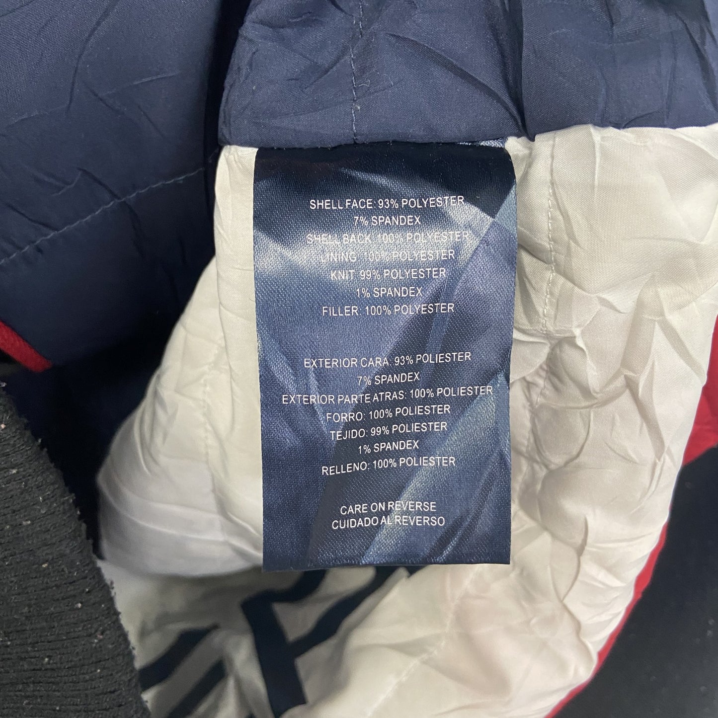 TOMMY HILFIGER　トミーヒルフィガー　フルジップ中綿ジャケット　黒　ブラック　Lサイズ