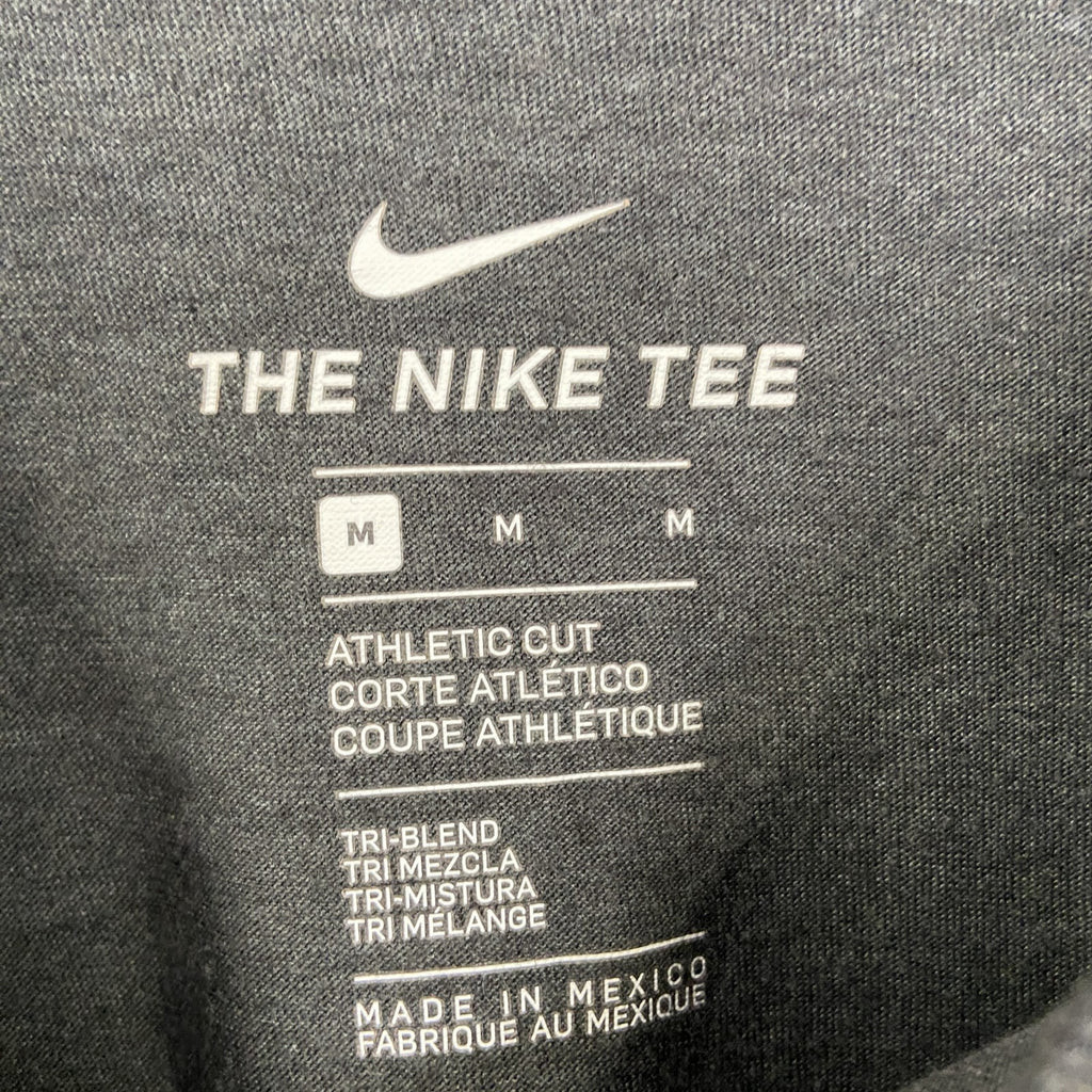古着 used　NIKE　ナイキ　半袖プリントTシャツ　TLU　BULLDOGS　グレー　スウッシュロゴ　レトロ　Mサイズ