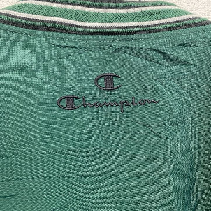 90s　champion　チャンピオン　ナイロンプルオーバージャケット　刺繍ロゴ　リブライン　ヴィンテージ　緑　グリーン　Lサイズ