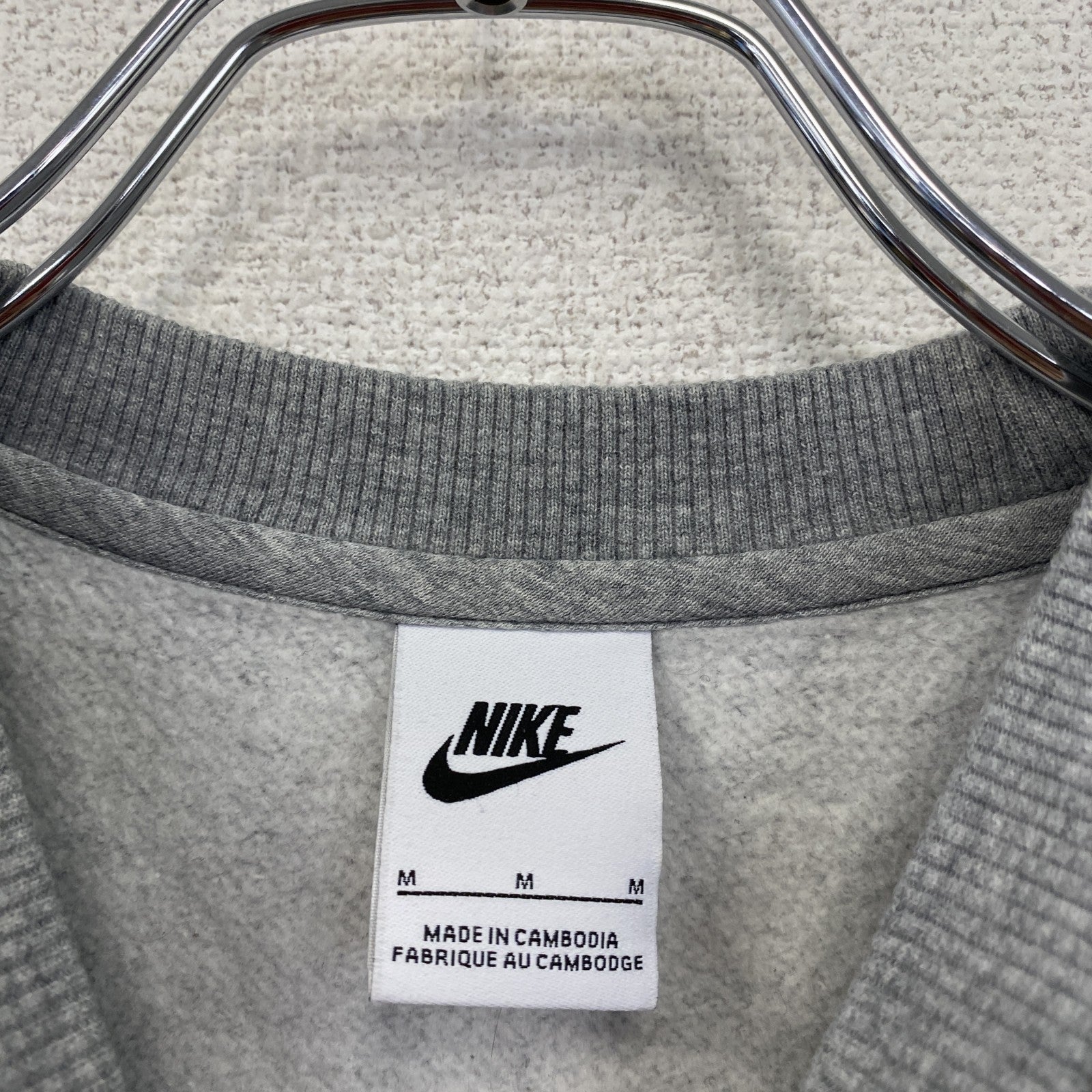 NIKE　ナイキ　スウェット/トレーナー　スウッシュ　灰色　グレー　Mサイズ