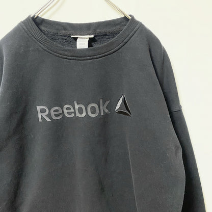 古着 used　Reebok リーボック　長袖ロゴプリントスウェット　トレーナー　黒　ブラック　シンプル　ノームコア　Mサイズ