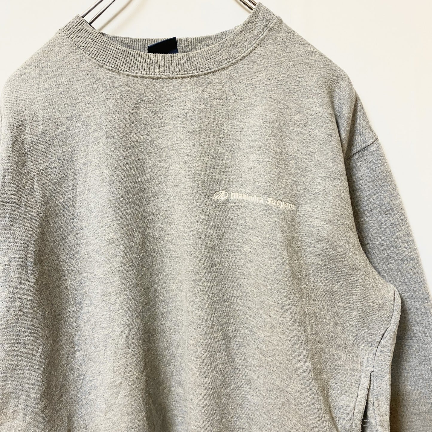 古着 used　Reebok　リーボック　長袖ワンポイントロゴ刺スウェット　トレーナー　レトロデザイン　グレー　灰色　Lサイズ
