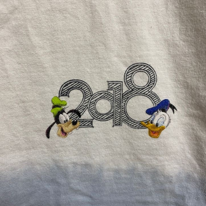 古着 used　Disney ディズニー　Mickey ミッキー　半袖プリントＴシャツ　バックプリント　白　キャラクター
