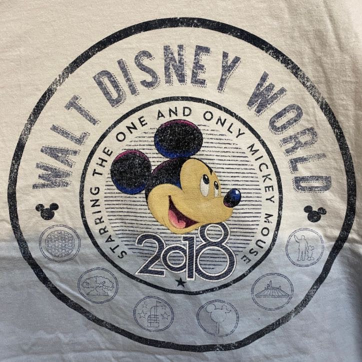 古着 used　Disney ディズニー　Mickey ミッキー　半袖プリントＴシャツ　バックプリント　白　キャラクター