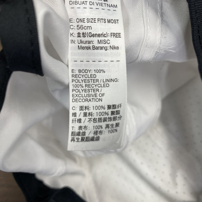 NIKE　ナイキ　DRI-FIT　フェザーライトキャップ　6パネルキャップ　スウッシュ　白　ホワイト　ONE SIZE