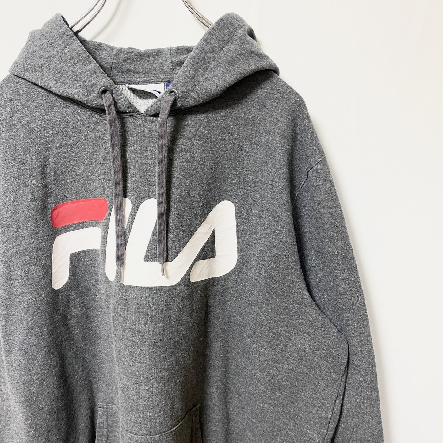 FILA　フィラ　スウェットパーカー/フーディー　デカロゴ　トリコロール　灰色　ダークグレー　XLサイズ