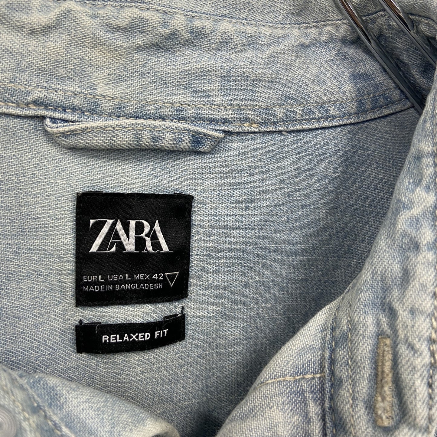 ZARA　ザラ　RELAXED FIT　長袖デニムシャツジャケット　フェード　2つポケット　ペイントデザイン　インディゴ　Lサイズ