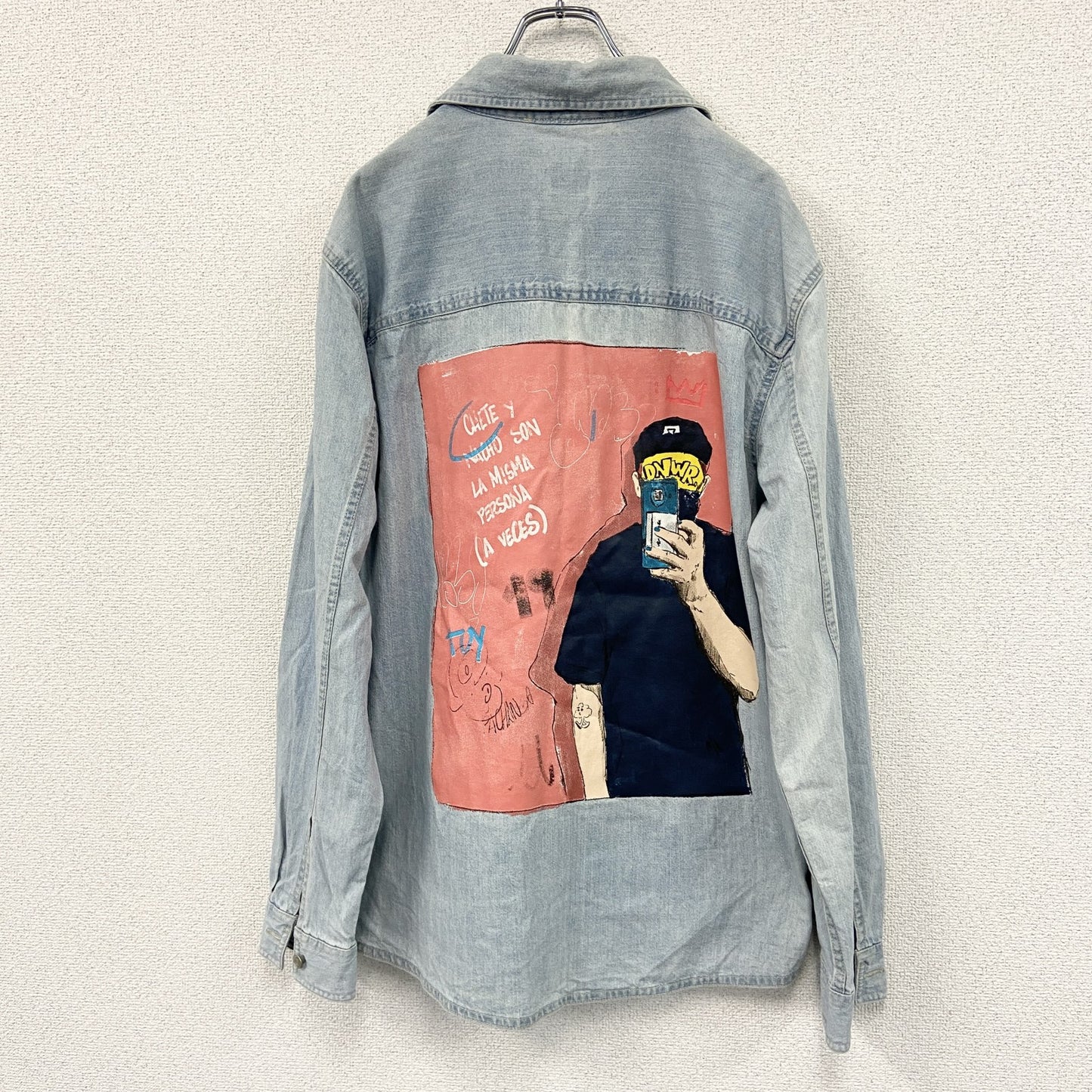 ZARA　ザラ　RELAXED FIT　長袖デニムシャツジャケット　フェード　2つポケット　ペイントデザイン　インディゴ　Lサイズ