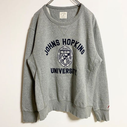 古着 used　LEAGUE　長袖カレッジロゴ刺繍スウェット　トレーナー　ジョンズホプキンズ大学　グレー　秋冬服　Mサイズ