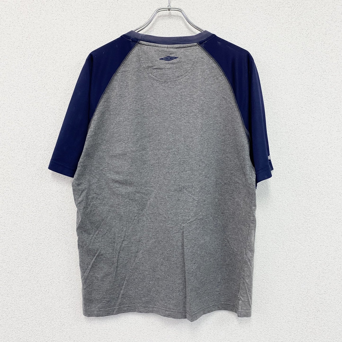 UMBRO　アンブロ　半袖ラグランTシャツ　グレー　紺　ネイビー　Lサイズ