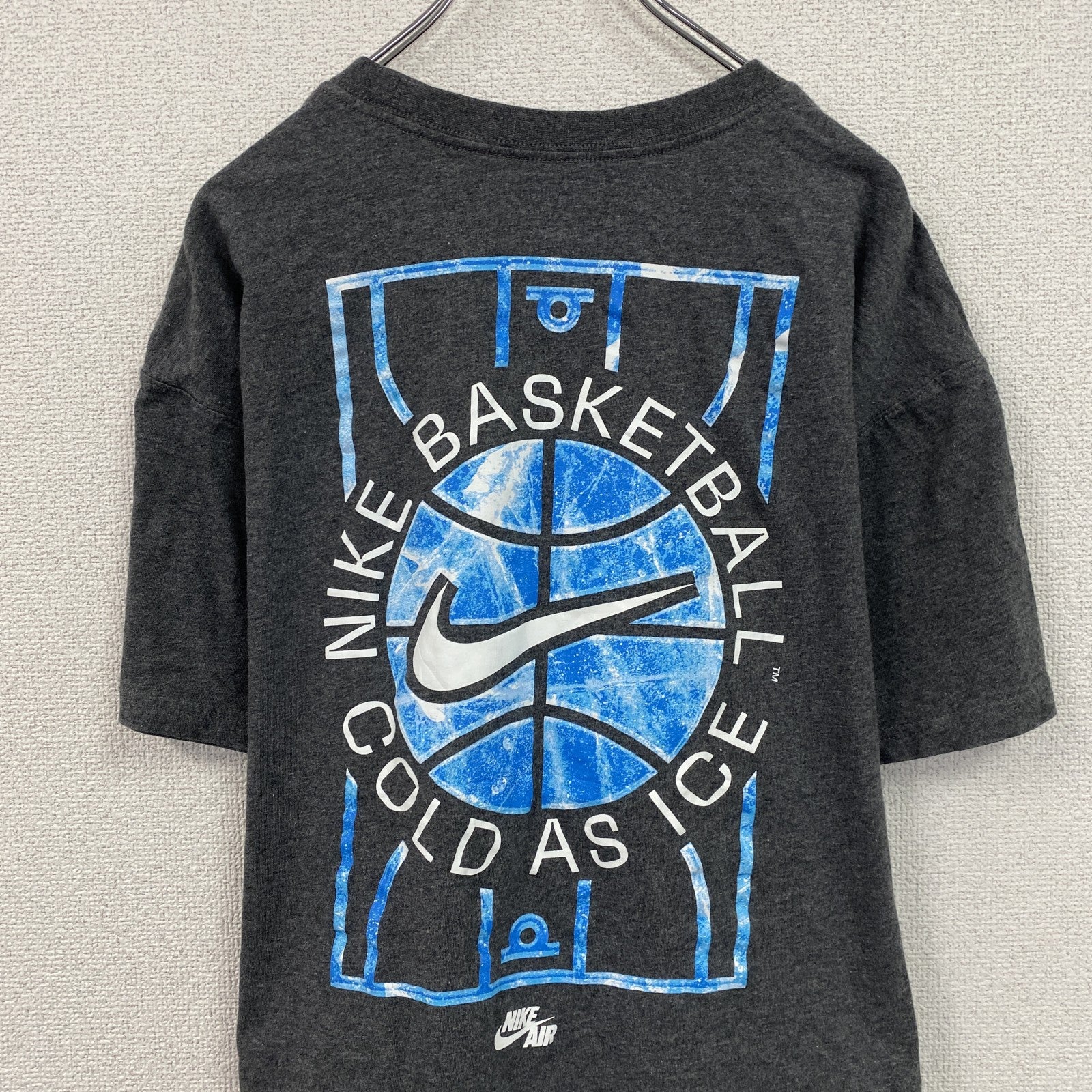NIKE　ナイキ　半袖プリントTシャツ　バスケットボール　ダークグレー　Mサイズ