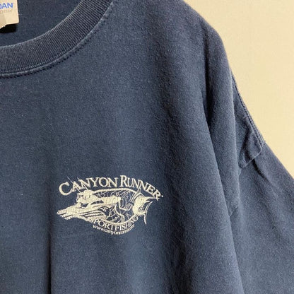 古着 used　GILDAN　ギルダン　半袖バックプリントTシャツ　ワンポイント　クルーネック　魚　船　ネイビー　紺　春夏服
