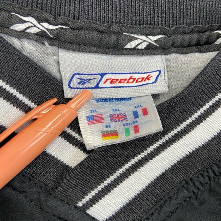 Reebok　リーボック　プルオーバージャケット　黒　ブラック　3XLサイズ