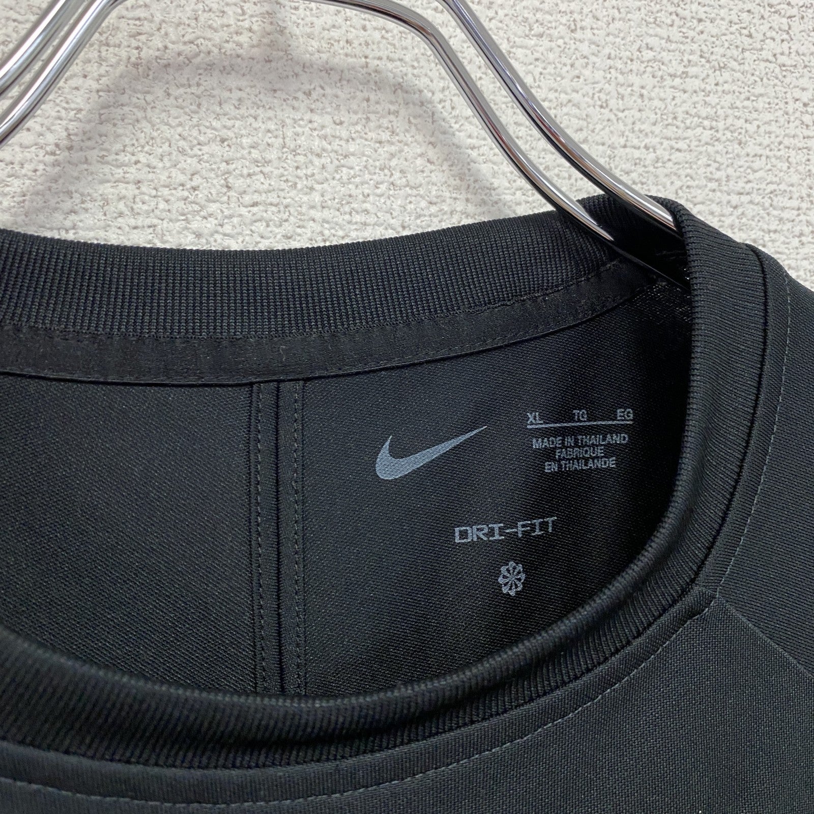NIKE　ナイキ　DRI-FIT　半袖Tシャツ　スウッシュ　黒　ブラック　XLサイズ
