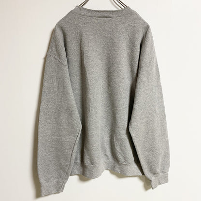 古着 used　GILDAN ギルダン　長袖プリントスウェット　グレー　レトロデザイン　メンズレディース　Mサイズ