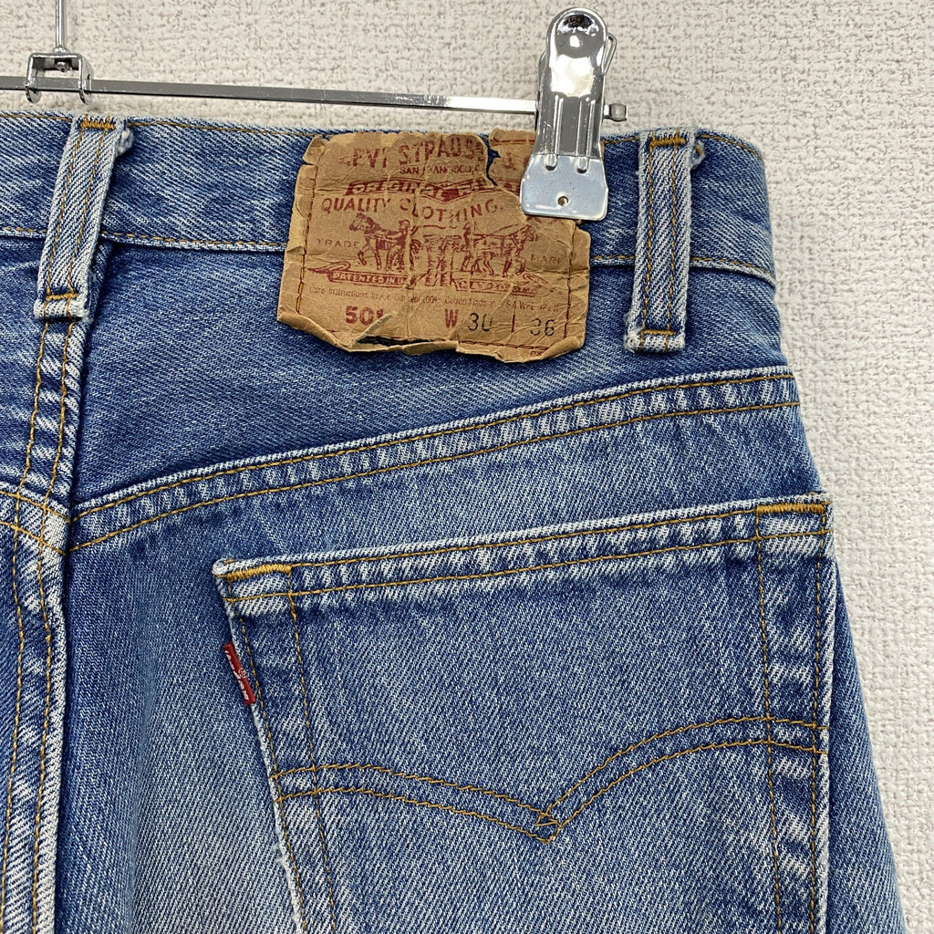 90s～　Levi's　リーバイス　501　デニムパンツ/ジーンズ　ボタンフライ　縦落ち　インディゴ　W30サイズ