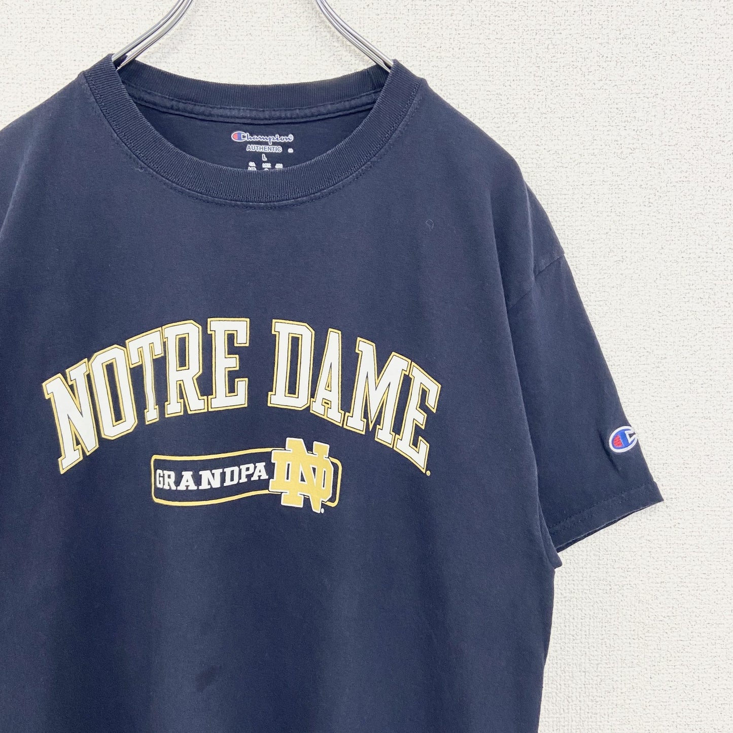 古着 used　champion チャンピオン　半袖カレッジプリントTシャツ　ノートルダム大学　クルーネック　ネイビー　Lサイズ
