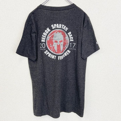 古着 used　Reebok リーボック　半袖スポーツプリントTシャツ　スパルタンレース　カジュアル　グレー　Mサイズ