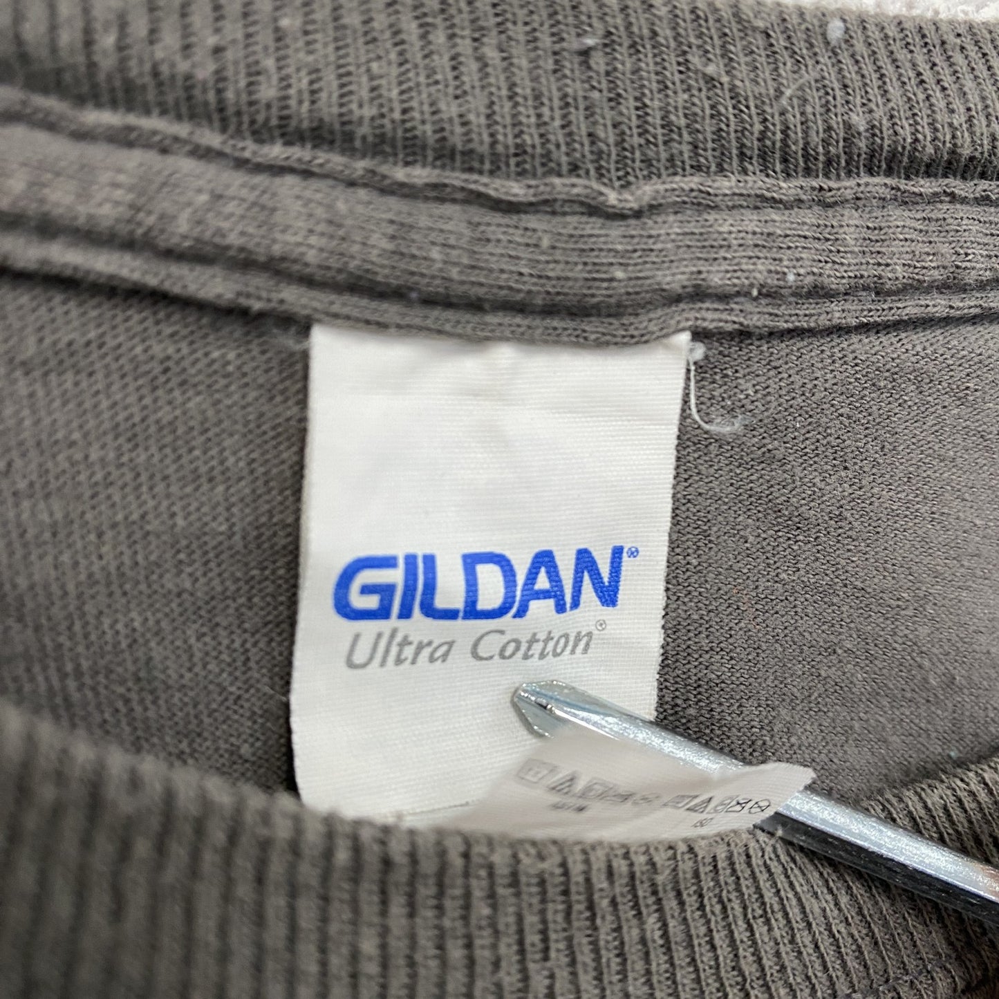 GILDAN　ギルダン　長袖プリントTシャツ/ロンT　ビーグル　灰色　グレー　Lサイズ