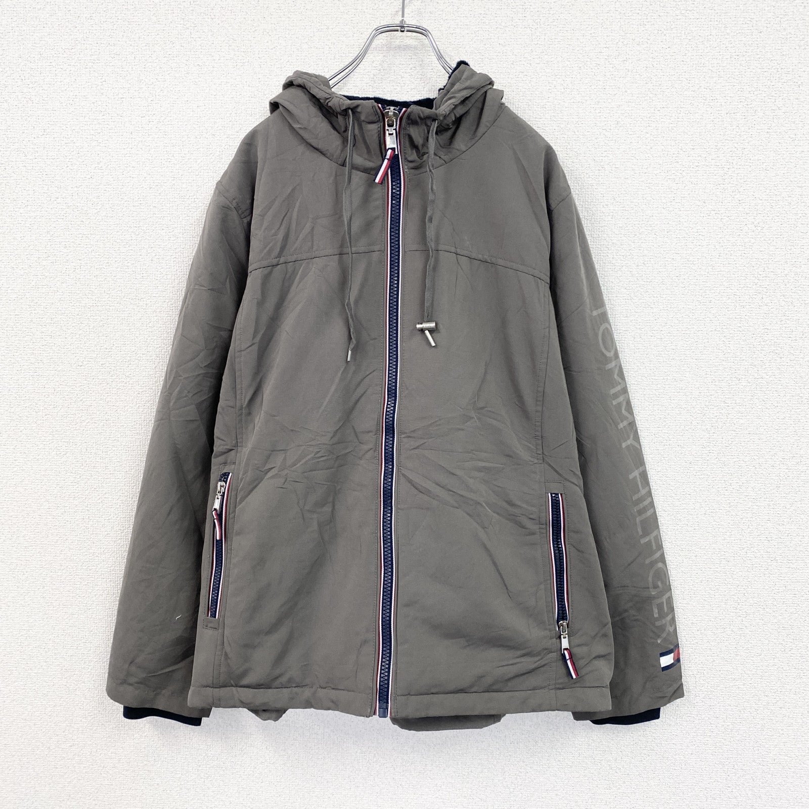 TOMMY HILFIGER　トミーヒルフィガー　フルジップ中綿ジャケット　チャコールグレー　2XLサイズ