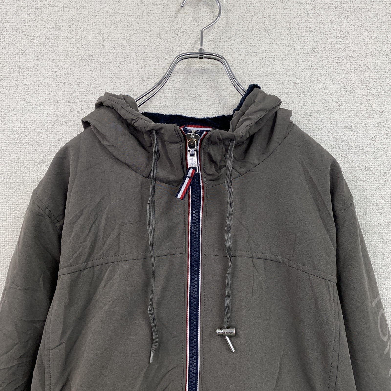 TOMMY HILFIGER　トミーヒルフィガー　フルジップ中綿ジャケット　チャコールグレー　2XLサイズ