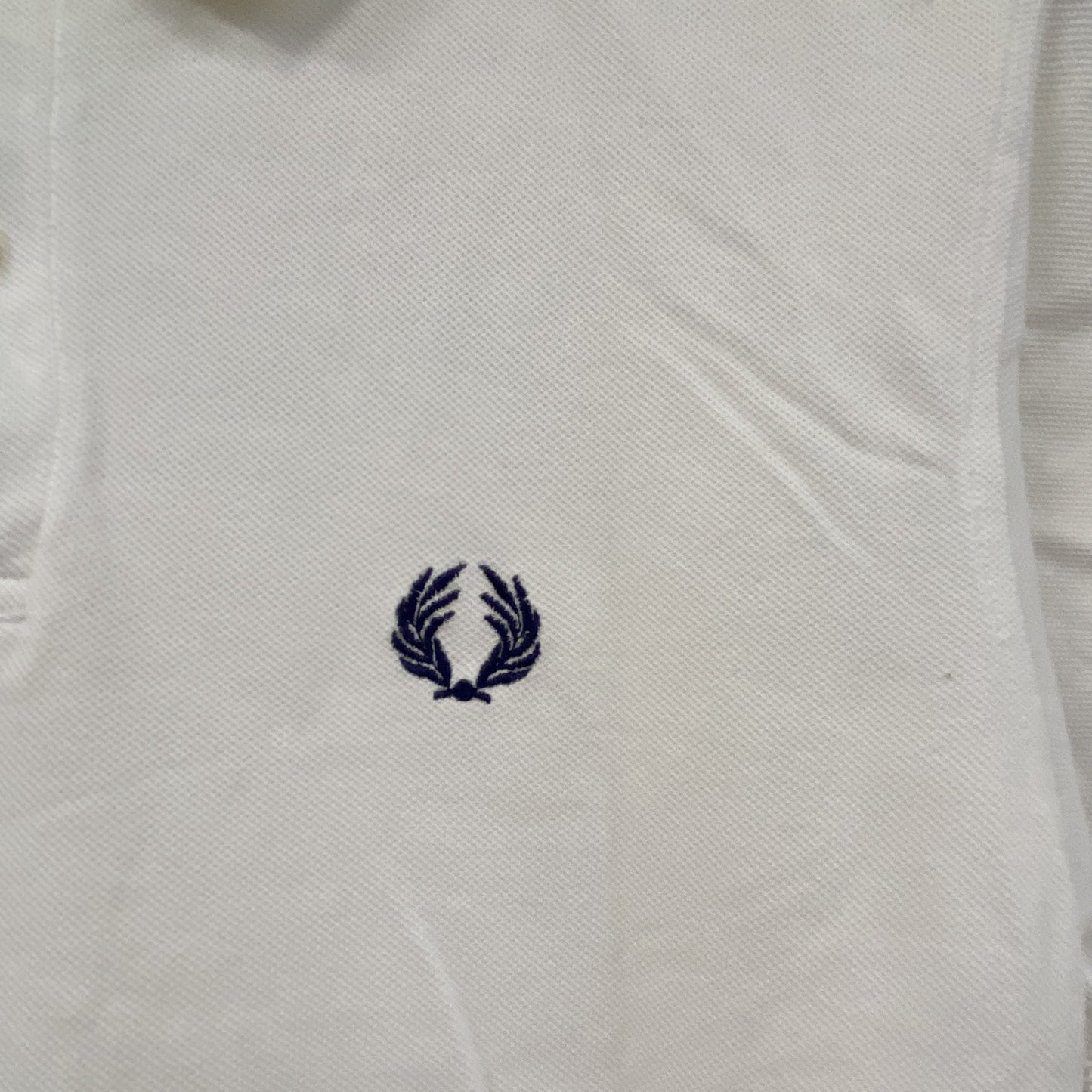 FRED PERRY　フレッドペリー　半袖ポロシャツ　スポーツウェア　ロゴ刺繡　白　ホワイト　Mサイズ
