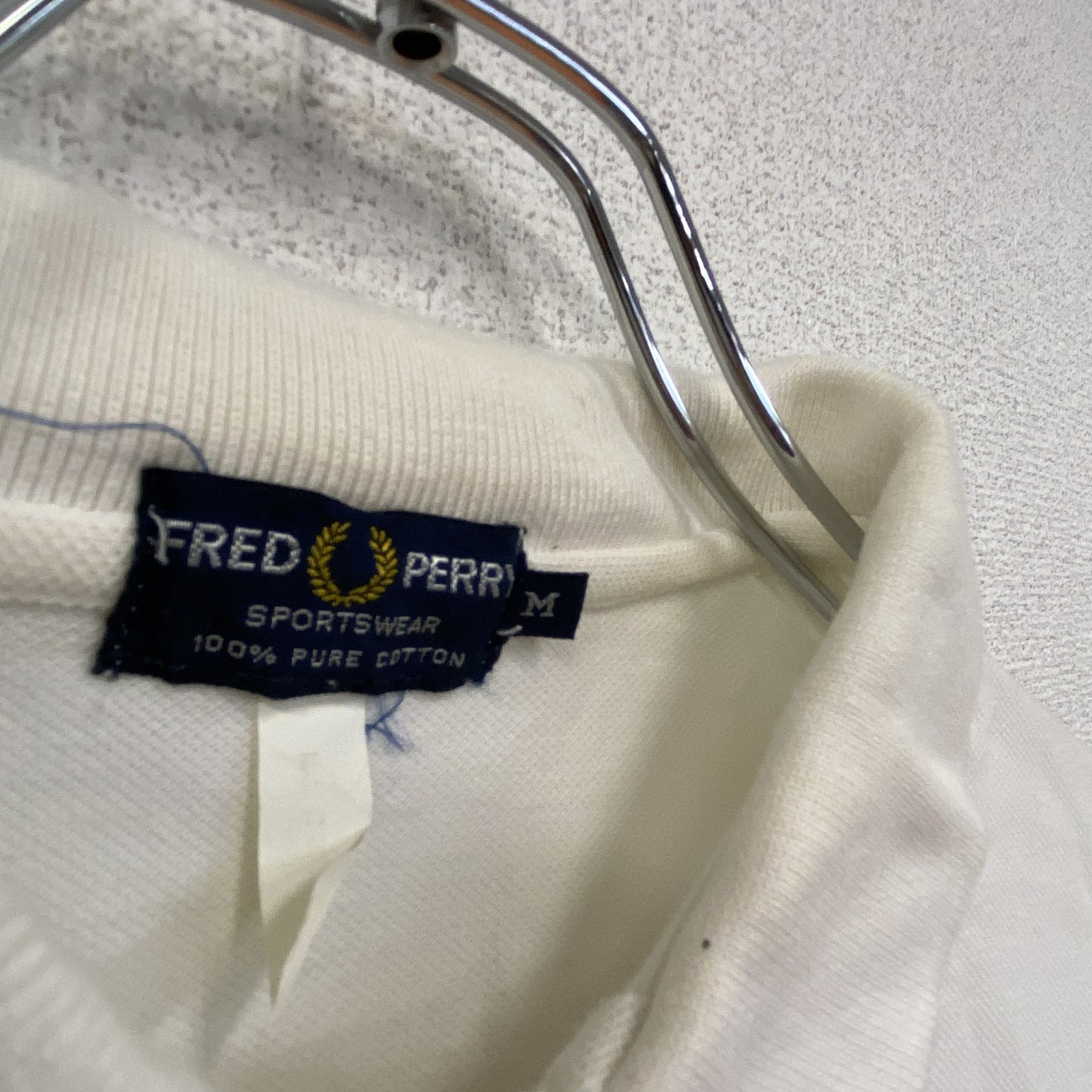 FRED PERRY　フレッドペリー　半袖ポロシャツ　スポーツウェア　ロゴ刺繡　白　ホワイト　Mサイズ