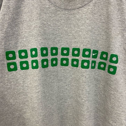 古着 used　NIKE　ナイキ　半袖プリントTシャツ　スウッシュロゴ　クルーネック　ノームコア　レトロ　グレー　XLサイズ