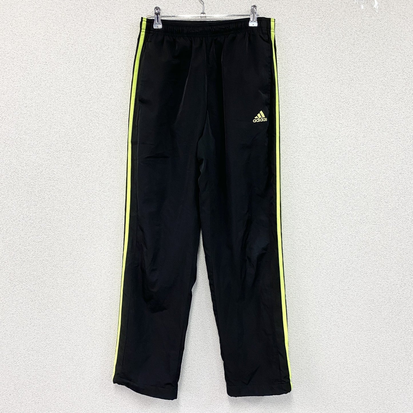 adidas　アディダス　トラックパンツ/ジャージ　黒　ブラック　Oサイズ