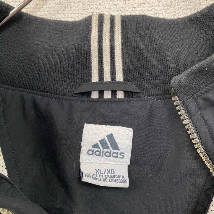 adidas　アディダス　プルオーバージャケット　ハーフジップ　黒　ブラック　XLサイズ