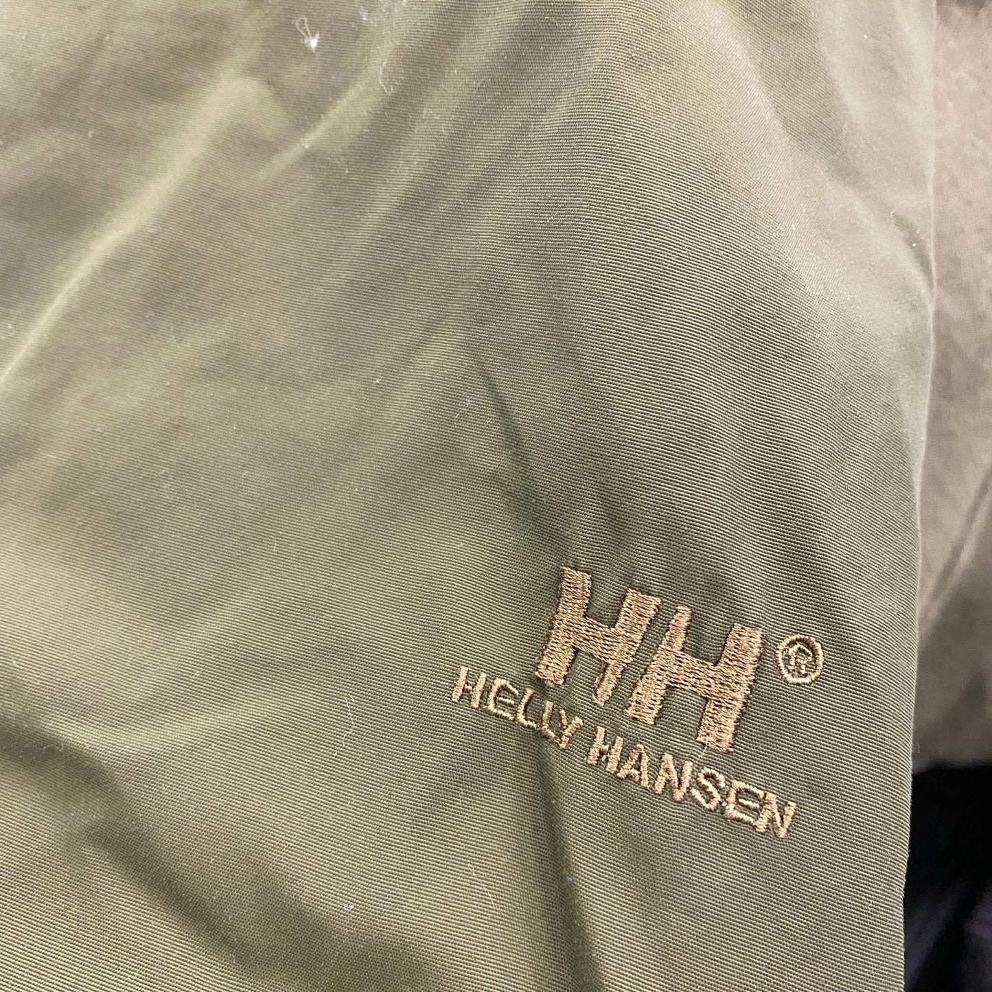 HELLY HANSEN　ハリーハンセン　ナイロンジャケット　カーキ　Mサイズ　