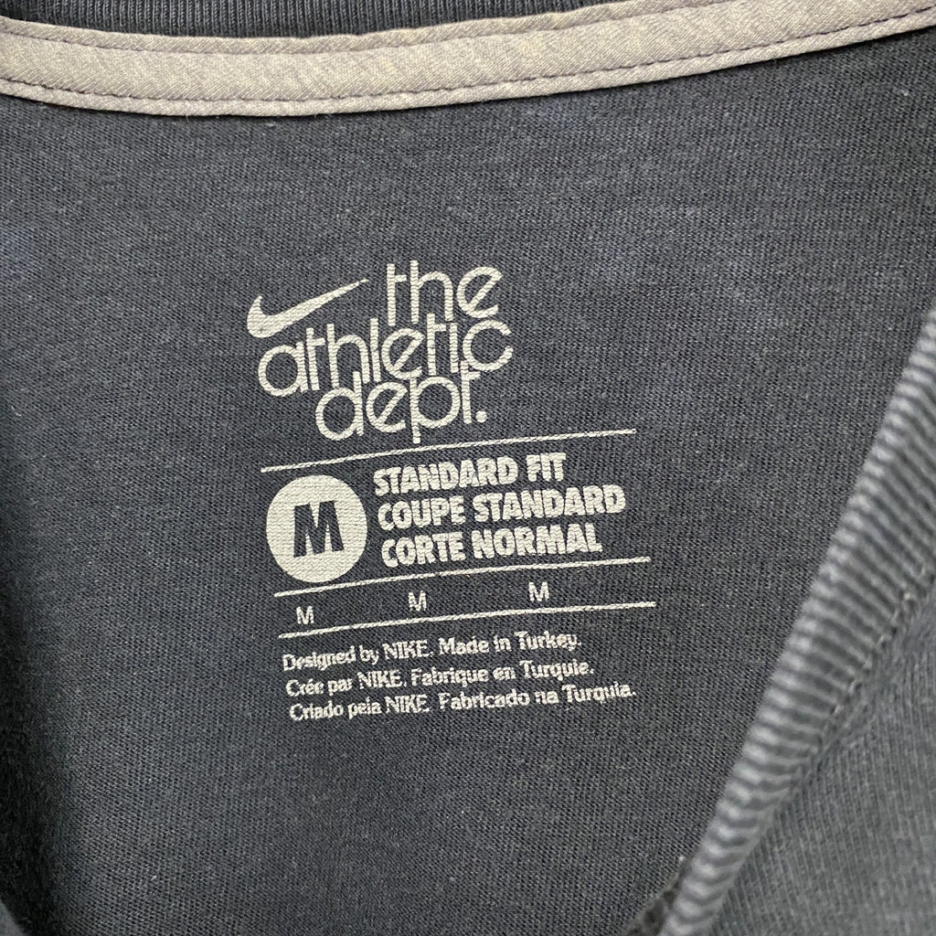 NIKE　ナイキ　The Athletic Dept　半袖プリントTシャツ　黒　ブラック　Mサイズ