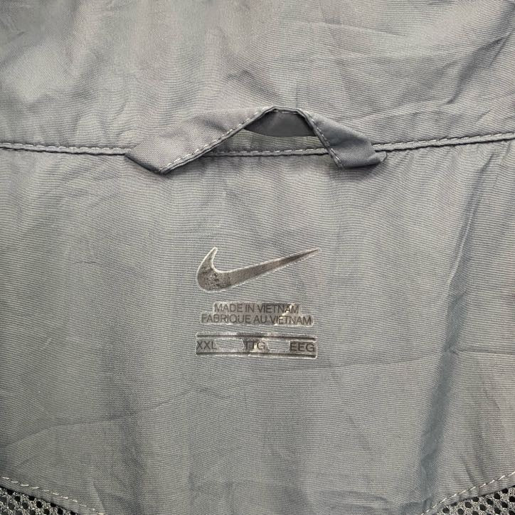 NIKE 　ナイキ　ハーフジップジャケット　グレー　2XLサイズ
