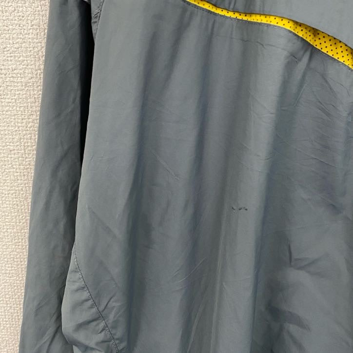 NIKE 　ナイキ　ハーフジップジャケット　グレー　2XLサイズ