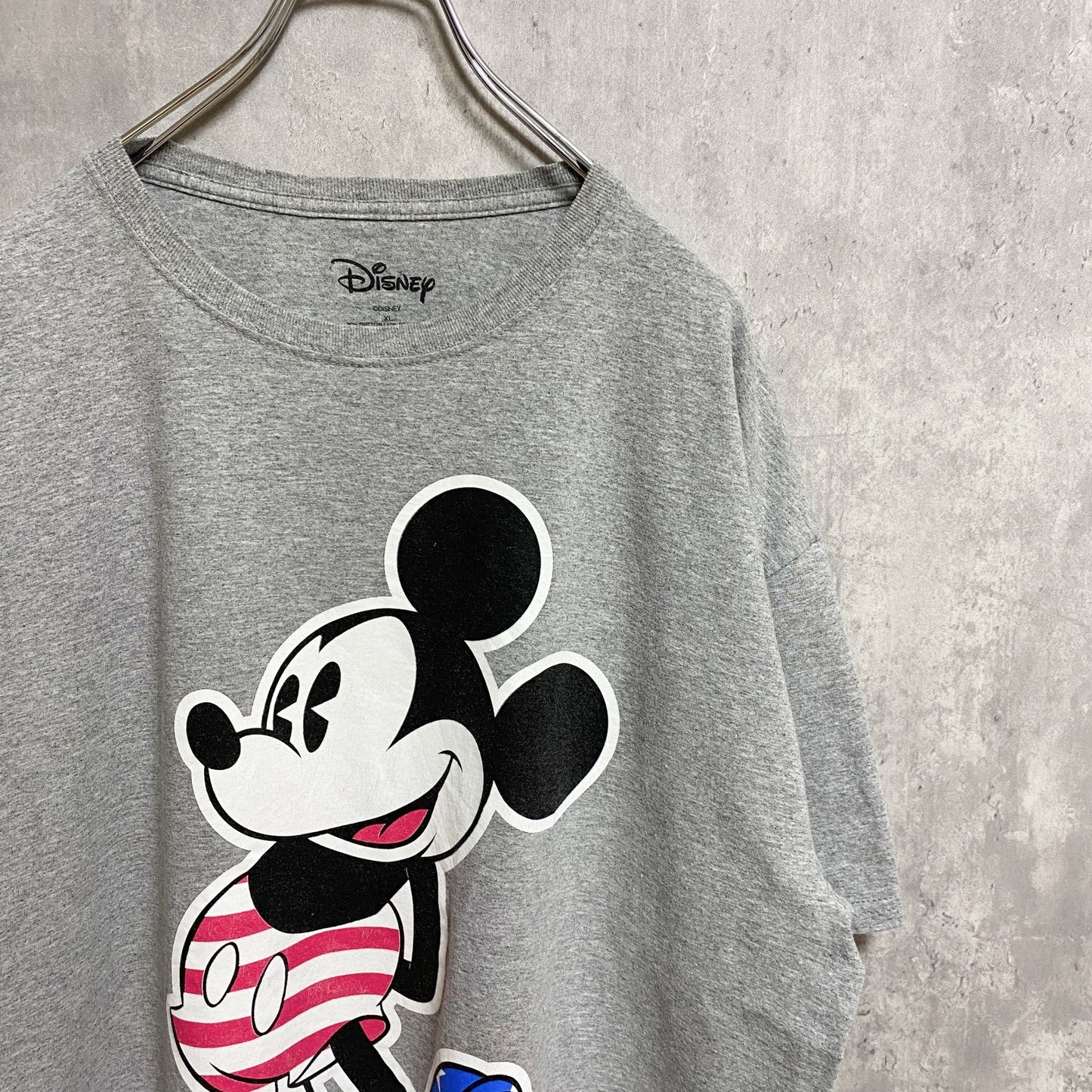 古着 used　Disney ディズニー　Mickey ミッキー　半袖プリントＴシャツ　グレー　星条旗　クルーネック　キャラクター