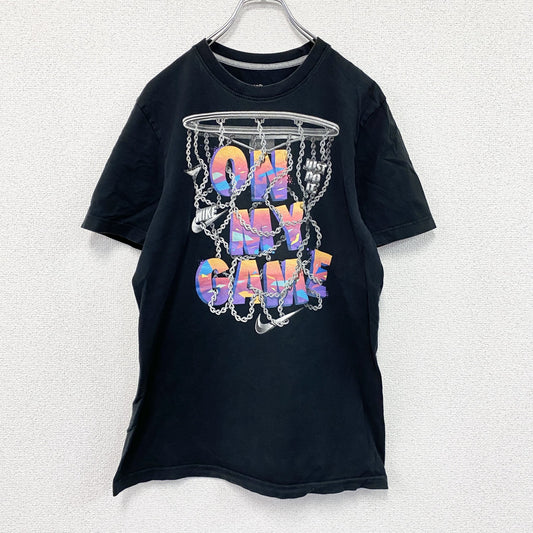 NIKE　ナイキ　半袖プリントTシャツ　スウッシュ　3連プリント　黒　ブラック