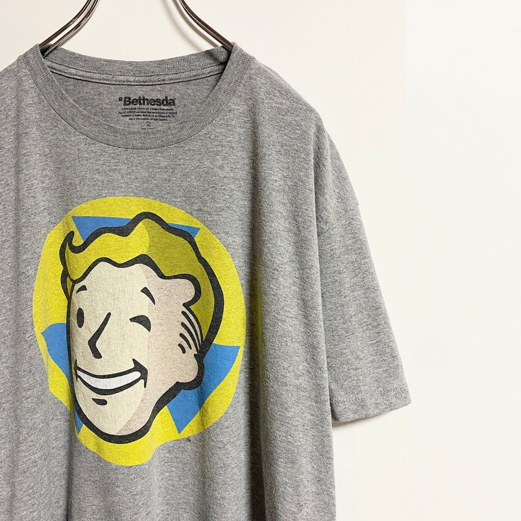 古着 used　Bethesda　半袖プリントTシャツ　FalloutShelter　グレー　春夏服　ビッグシルエット　XLサイズ