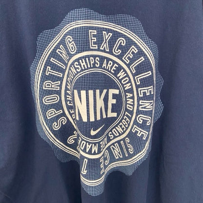 古着 used　NIKE　ナイキ　半袖グラフィックプリントTシャツ　ネイビー　スウッシュマーク　スポーツウェア　XLサイズ