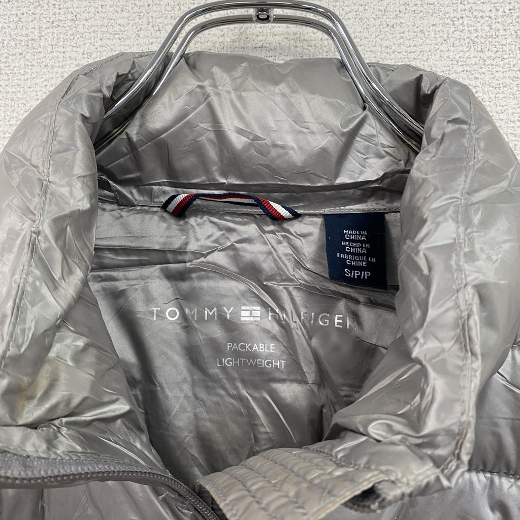 TOMMY HILFIGER トミーヒルフィガー　ダウンベスト　ハイネック　シルバー　Sサイズ