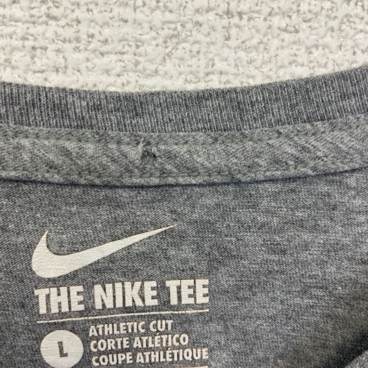 古着 used　NIKE　ナイキ　半袖ダメージプリントTシャツ　グレー　カジュアル　ラフ　スポーツウェア　レトロ　Lサイズ